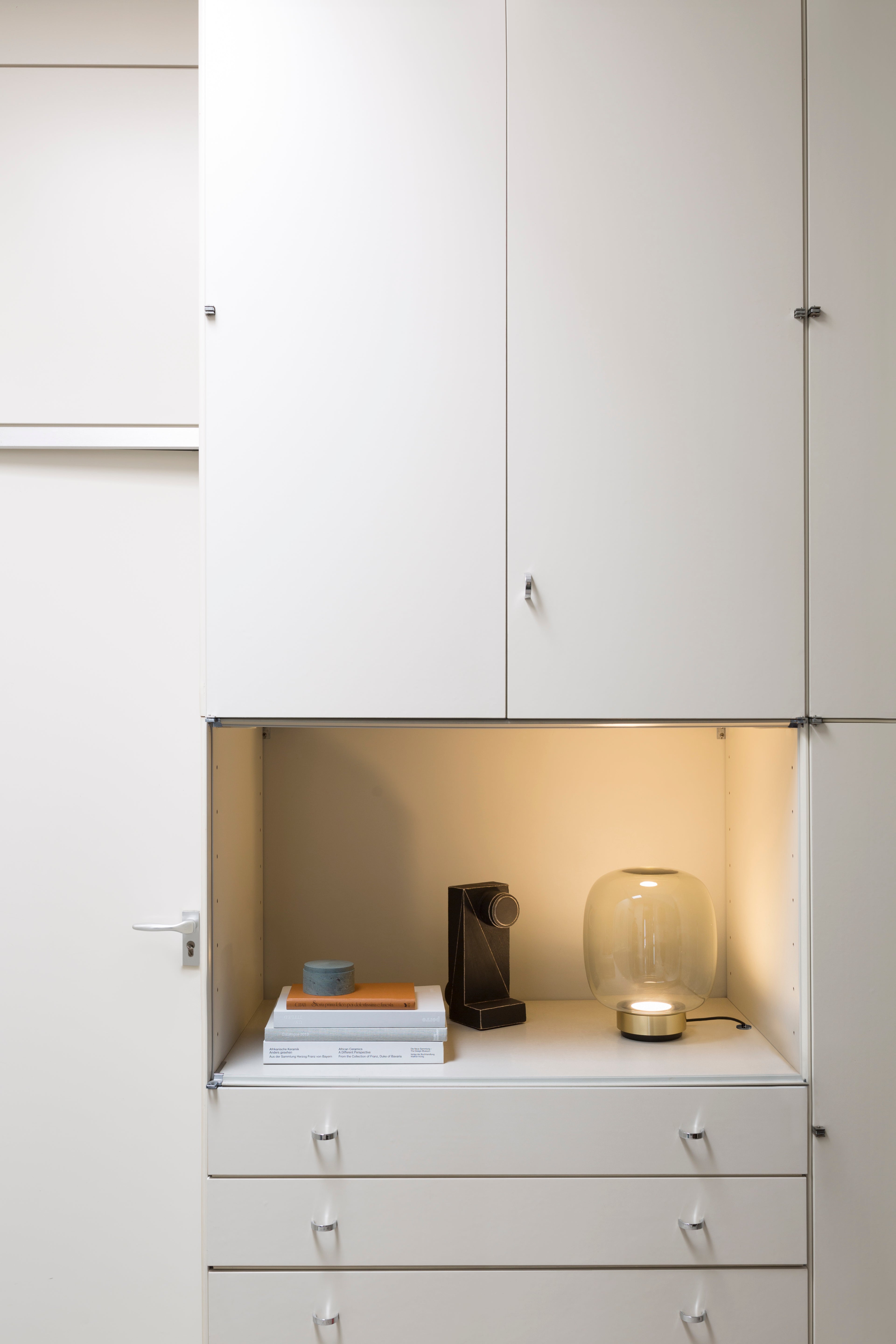 TOOY Legier 557.3424V Table Lamp