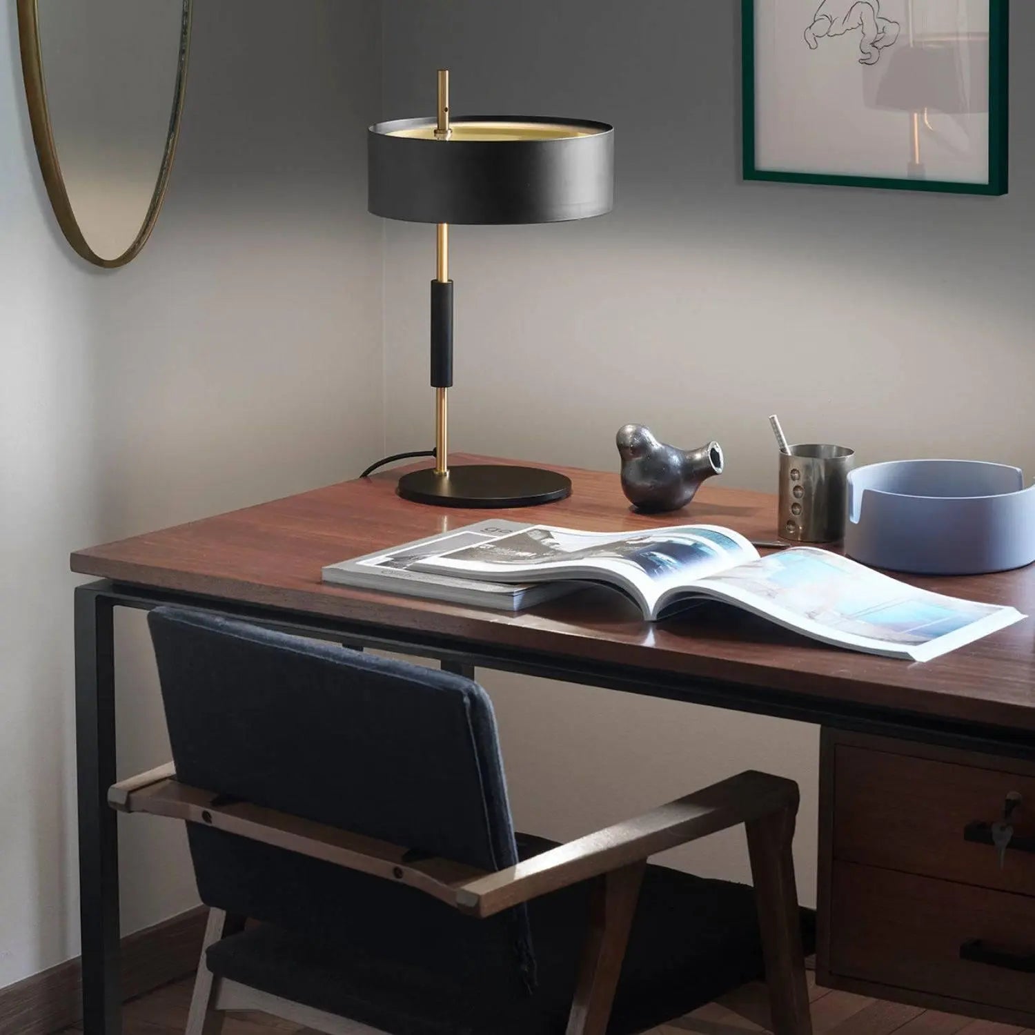 Oluce 1953 Table Lamp - Elegant Black & Gold Lighting for Modern Workspaces