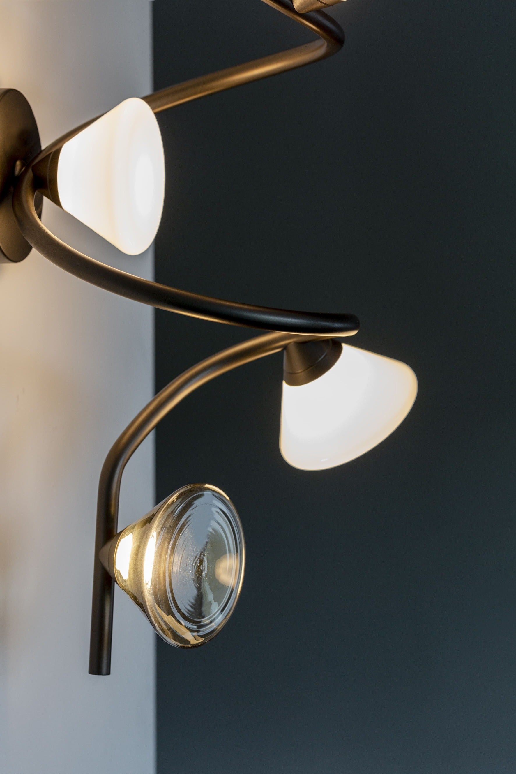 TOOY LINFA 565.45 Wall/Ceiling Light