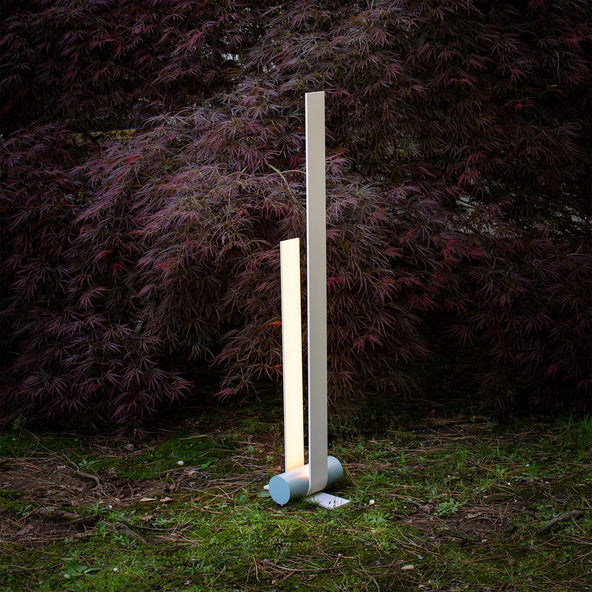 TOOY Nastro 563.62 Outdoor Floor Lamp - Beige frame with greenish grey cylinder