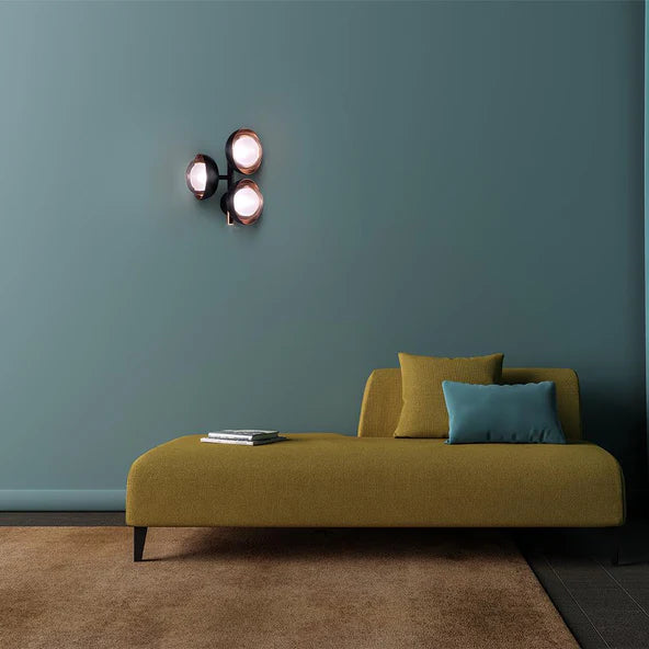 TOOY Muse Triple Wall Lamp - Sand black with brushed brass